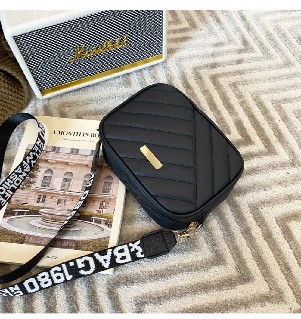 Elegant Women’s Crossbody Bag – Lightweight & Stylish for Everyday Use