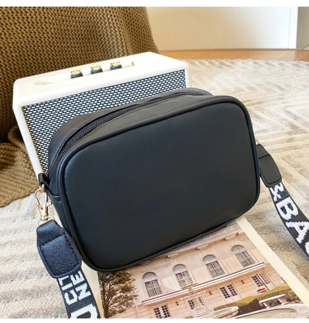 Elegant Women’s Crossbody Bag – Lightweight & Stylish for Everyday Use